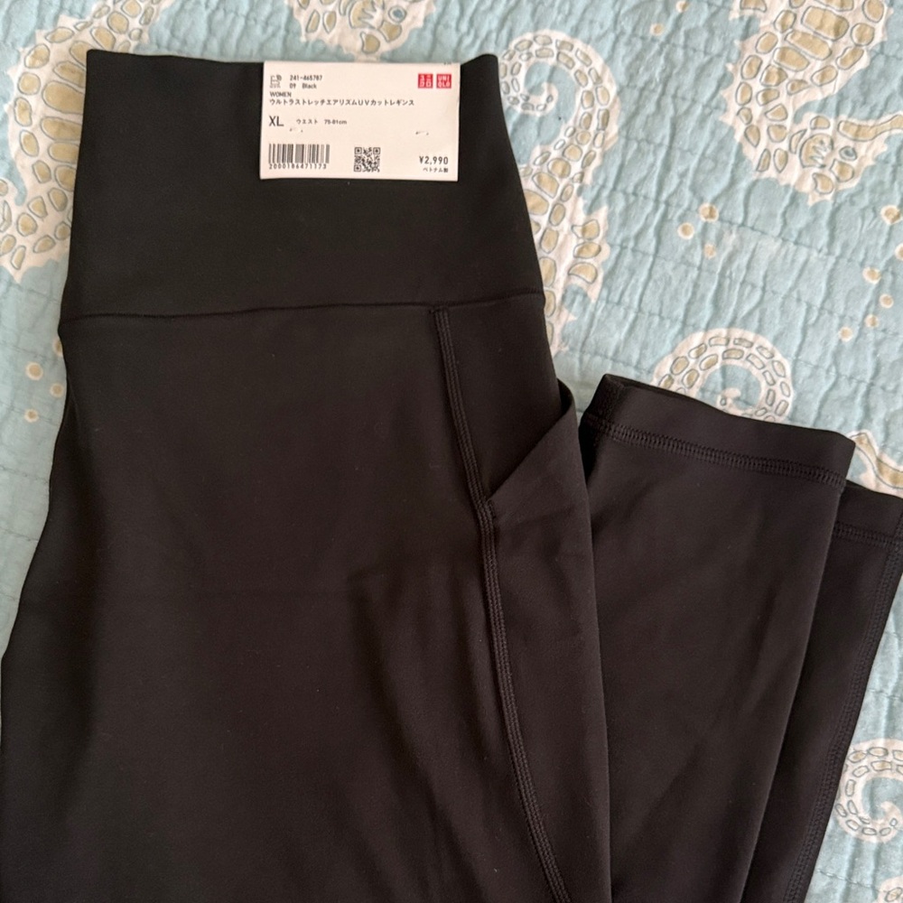 Uniqlo Black Leggings